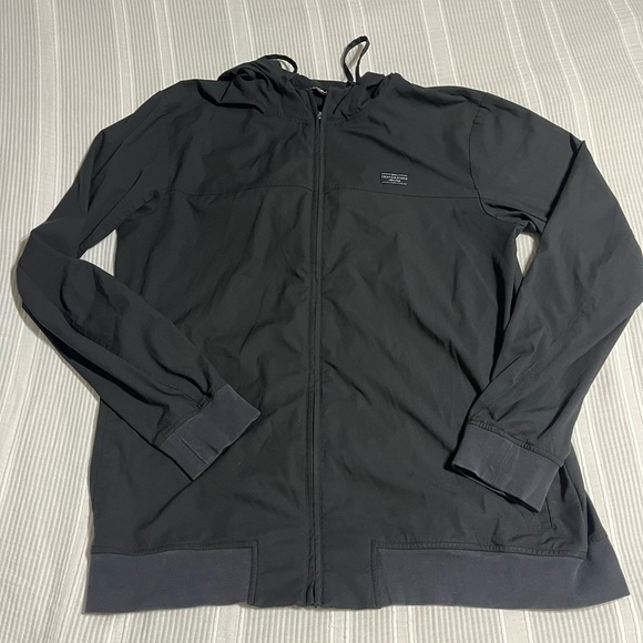 Travis Mathew Charcoal Windbreaker Jacket - Picture 1 of 4